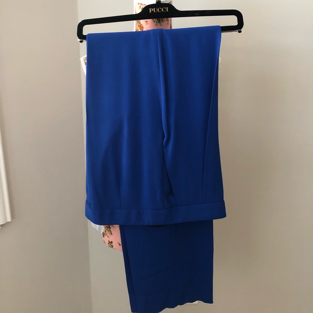Never worn Emilio Pucci women’s blue pants.